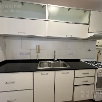 3 ambientes reciclado en venta en Colegiales (por escalera)