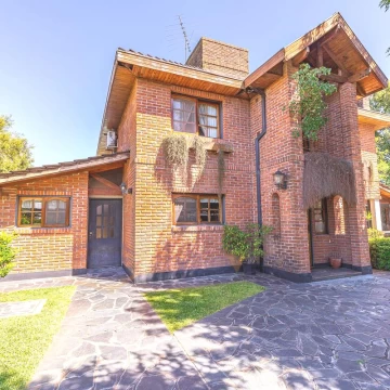Casa en venta en Country Banco Provincia, Moreno