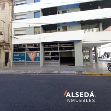 Cochera Centro - Sarmiento y Mendoza