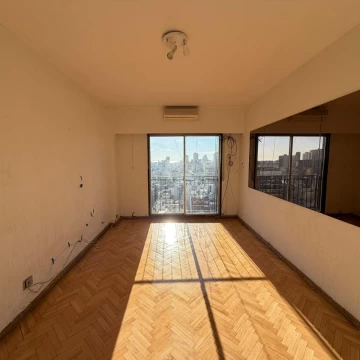 Departamento en Alquiler Tres Ambientes con Balcon - Recoleta
