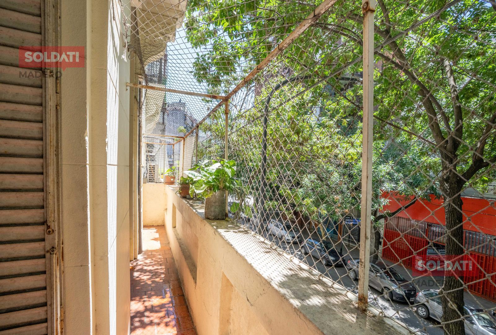balcon aterrazado al frente