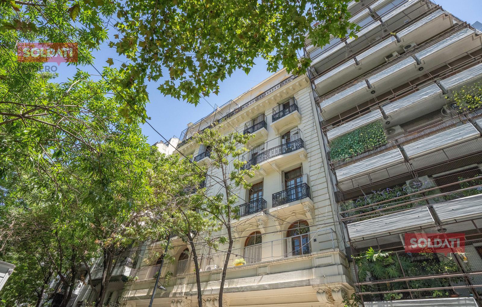 frente del edificio