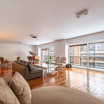 Alquiler departamento con 5 dormitorios en Torre Azul, amenities, cochera y baulera