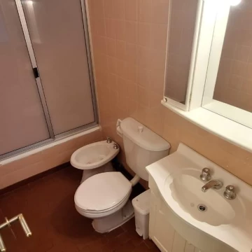 1785176831.jpg
