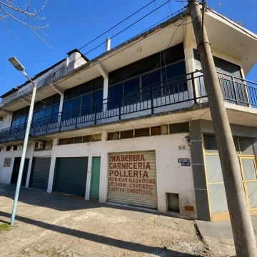 VENTA LOCALES Y SALON EVENTOS EN BERNAL OESTE