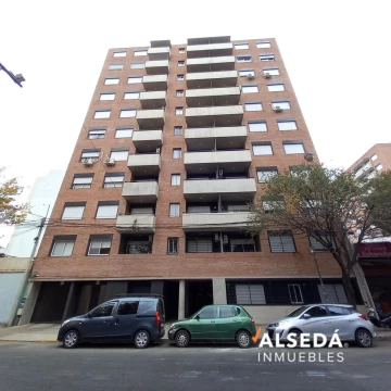 Departamento monoambiente amplio - Placares - Balcón - Macrocentro