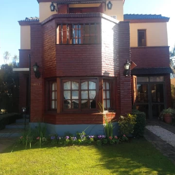 1785191064.jpg