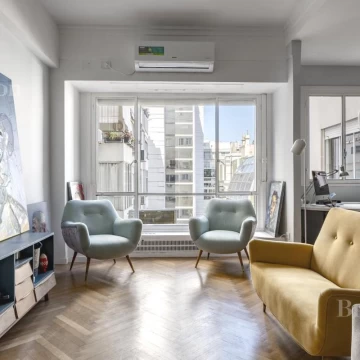 Departamento 3 ambientes a nuevo - Edificio de categoria Juncal 800