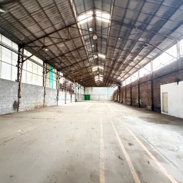 Alquiler Depósito de 1600 mts cubiertos Parque Industrial Quilmes PIUIQ