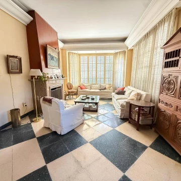 VENTA CASA 6 AMBIENTES - JARDÍN - VICENTE LÓPEZ
