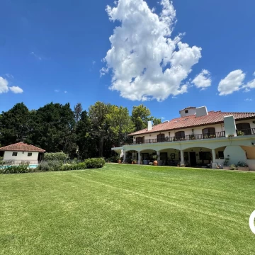 Casa en venta en club de campo Armenia, lote de 3960 mts2