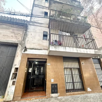 Venta Mono ambiente Dividido Amplio Planta Baja Vivienda y  Uso Profesional Consultorio Rosario