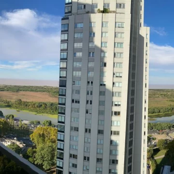 Alvear Icon 2 ambientes piso alto vistas Río- Puerto Madero