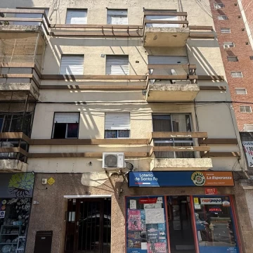Departamento en Pichincha 3 dormitorios (por escalera)