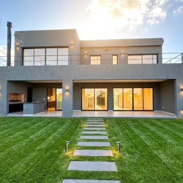 Casa en venta en Puertos del Lago, Escobar, Barrio Riberas