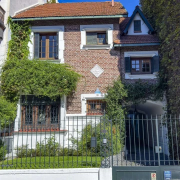 Casa | Venta | Belgrano | 8 ambientes | Pileta