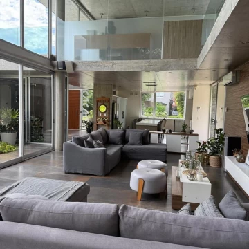 Casa en venta de 4 dormitorios, en Kentucky club de campo. Calidad Premium