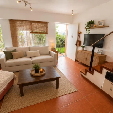 Casa de pasillo en venta de 2 dormitorios en Catamarca 1600, en Rosario, centro