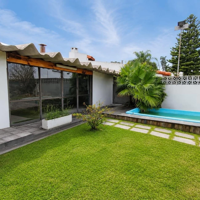 Casa en Barrio Parque Saavedra. Lote 350 mt
