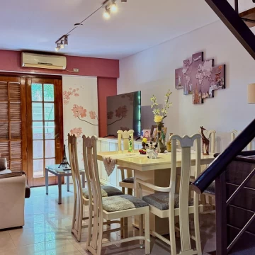 Venta PH Triplex 3 ambientes cochera terraza Pompeya