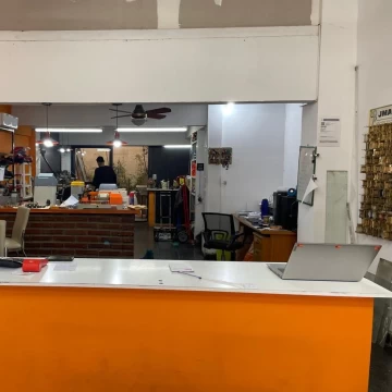 VENTA LOCAL COMERCIAL PARAGUAY Y SAN JUAN  
