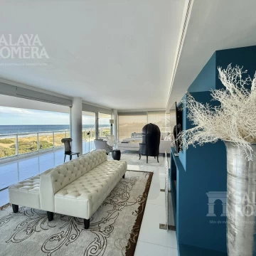 Departamento en Primera linea Brava 