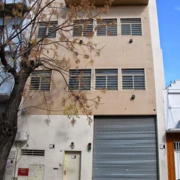 Oficina Galpón 1400 m2 Alquiler Flores