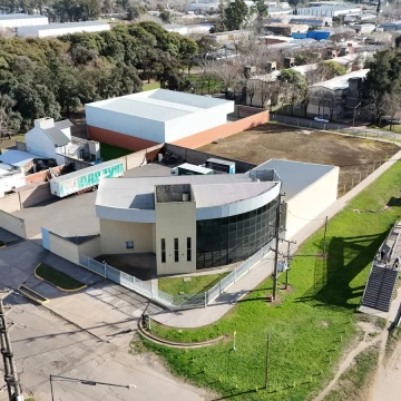 Depósito de 626 m2 en Alquiler en C. Luraschi y Ruta 6, Campana