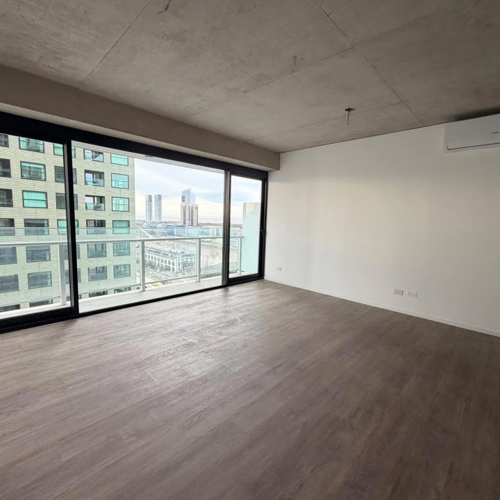 Monoambiente en venta con balcón en Quartier del Bajo - Puerto Madero