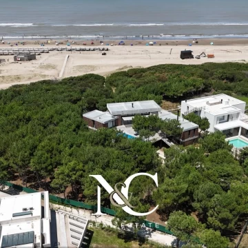 Terreno Lote frente al Mar en Costa Esmeralda con Proyecto Aprobado
