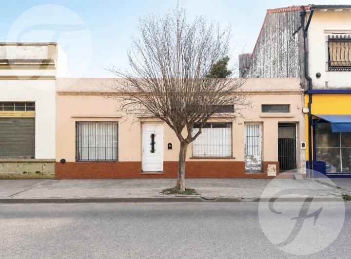 Terreno y Casa en Venta en el Centro de San Pedro I Mitre casi Pavón I Ideal local comercial