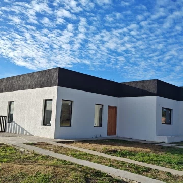 Venta Casa Santa Sofía - 3 dormitorios- Pilar del Este