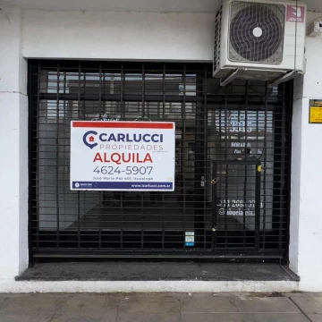 Local en alquiler sobre la avenida arias