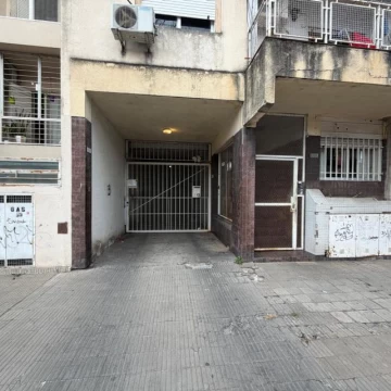 Cochera en venta Viamonte 1800 Abasto Rosario