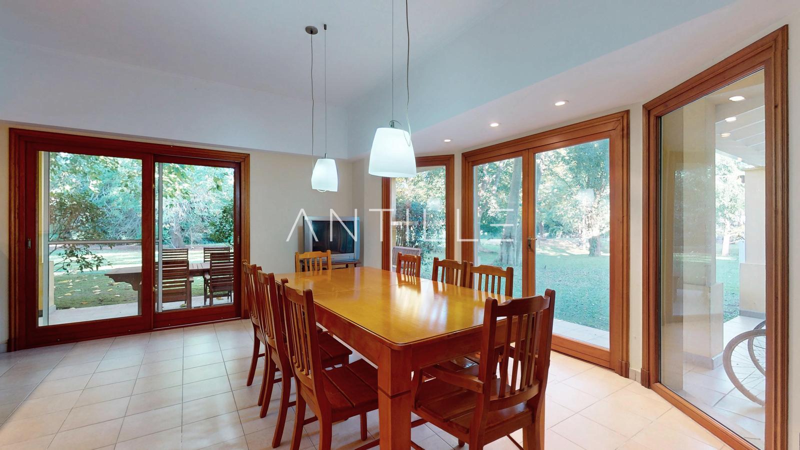 COMEDOR 2 CASA EN ABRIL CLUB DE CAMPO, HUDSON