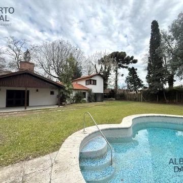 Casa en Villa De Mayo