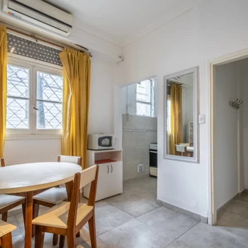 Monoambiente en Palermo | Cocina separada | Apto crédito | Excelente estado Bajas expensas