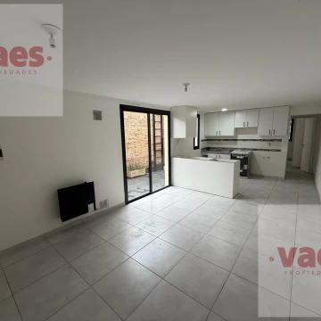VENTA – Departamento de 1 dormitorio con espacio para escritorio en Barrio San Martín