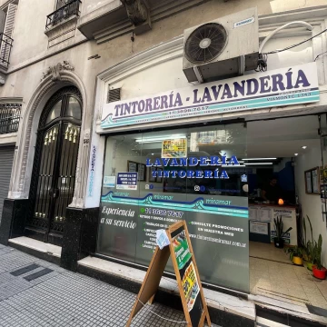 Local en Tribunales