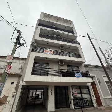 Venta Departamento Monoambiente con cochera y balcón en Sáenz Peña