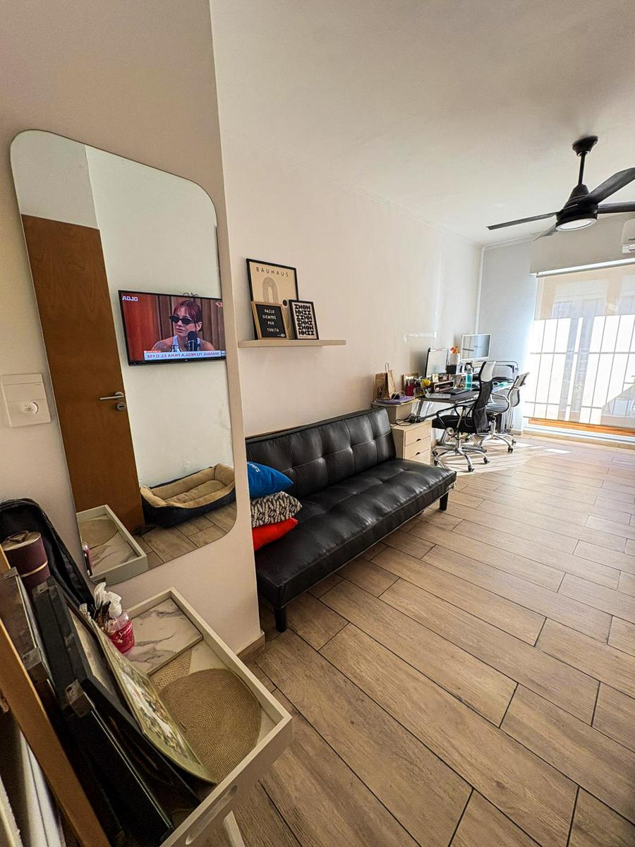 Departamento por escalera de 2 dormitorios en venta - Rosario, Nuestra Señora de Lourdes