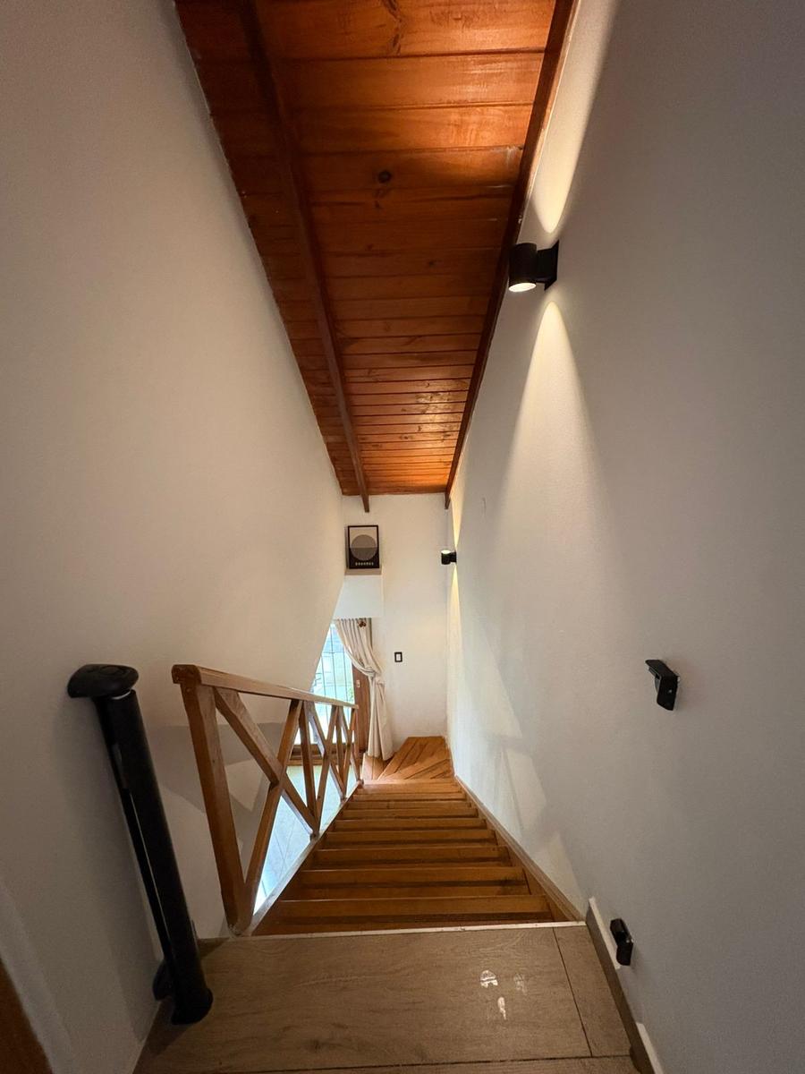Departamento por escalera de 2 dormitorios en venta - Rosario, Nuestra Señora de Lourdes