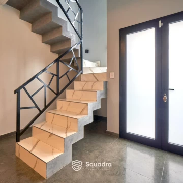 1785438762.jpg