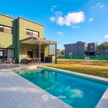 1785438765.jpg