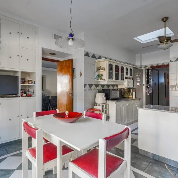 PH 4 ambientes c/Dependencia en Villa Crespo - Apto crédito - Sin expensas!