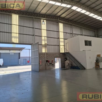 Alquiler Galpon 1.080 m2 en Complejo de depositos con seguridad - Pacheco - 2 modulos disponibles