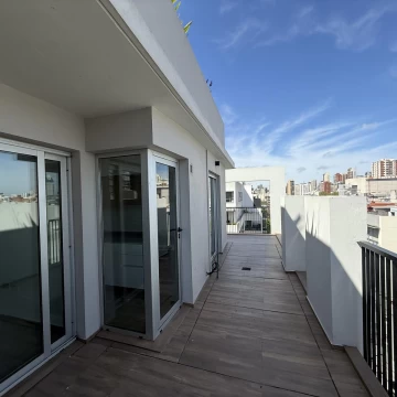 A Estrenar 3 Ambientes con Balcon Terraza 