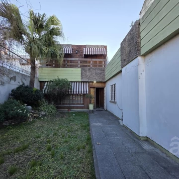 Casa en Venta en San Andrés - lote propio.