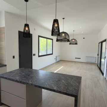 VENTA – Casa de 3 dormitorios con galería y asador en Las Cañitas, Malagueño