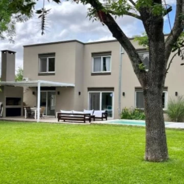 Casa en Venta los Cardales 7 ambientes con Pileta